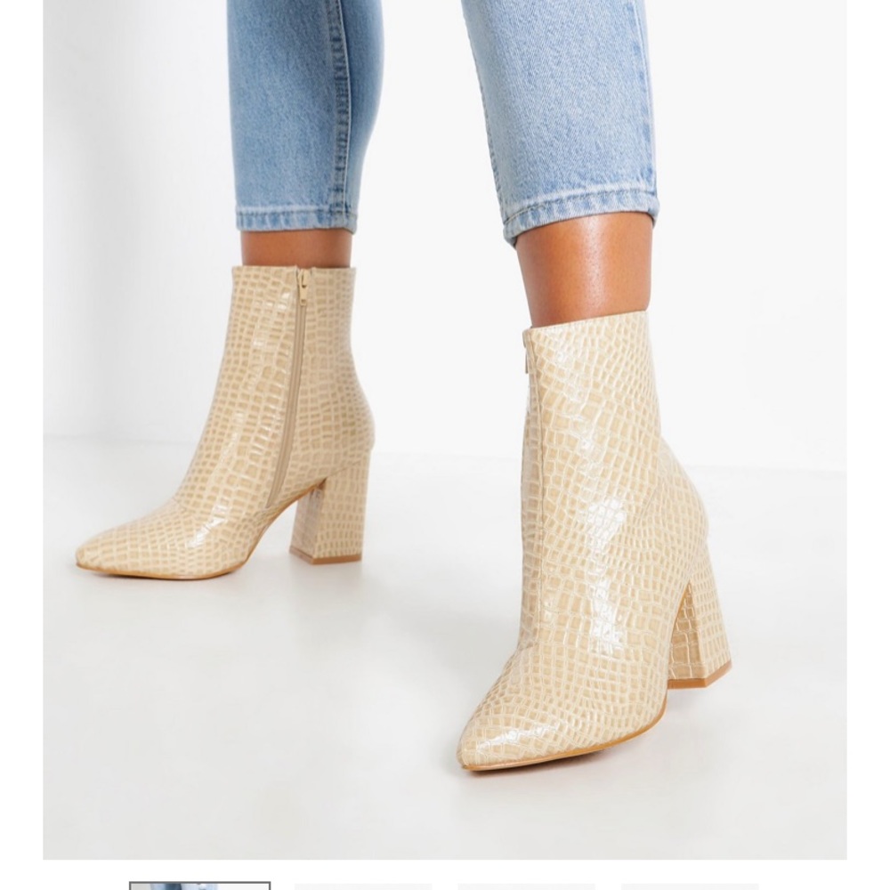 Boohoo wide fit booties